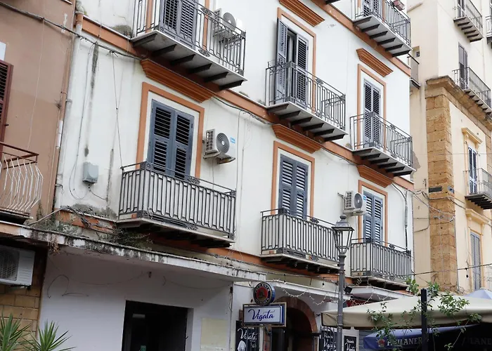 Azzurra Camilleri's Roads Maison d'hôtes Porto Empedocle